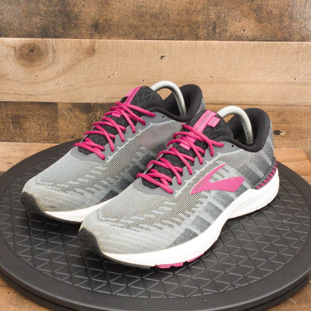 Brooks Ravenna 10 Women’s Shoes Sz 9.5B